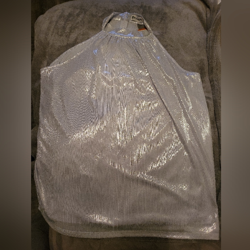 Pesion Metallic Tank